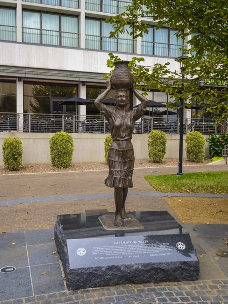 Rotary Plaza Tulsa - Rotary Club Tulsa - Tulsa - Oklahoma - 2017. október 17. — Stock Fotó