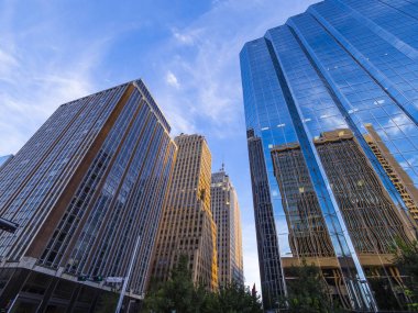 Oklahoma City 'deki modern ofis binaları.