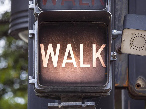 Περπατήστε - Μην περπατάτε παλιά φανάρια στην Tulsa Downtown — Φωτογραφία Αρχείου