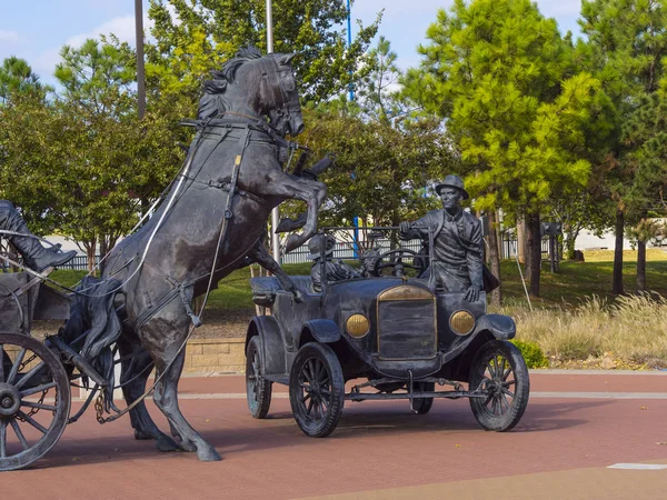 Cyrus Avery Centennial Plaza a Tulsa — Foto Stock