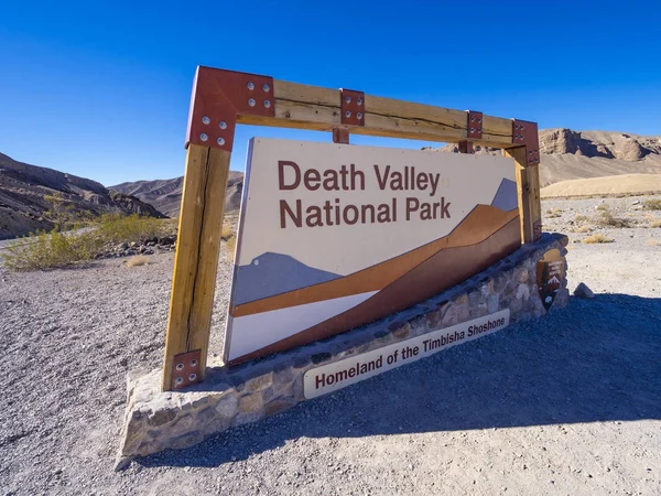 Willkommensschild für Death Valley Nationalpark Kalifornien — Stockfoto