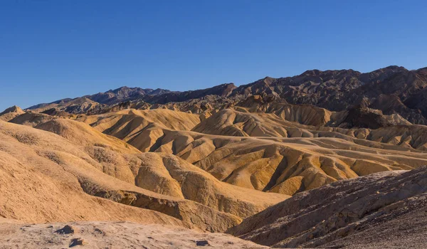 Erstaunlicher Death-Valley-Nationalpark an einem sonnigen Tag — Stockfoto