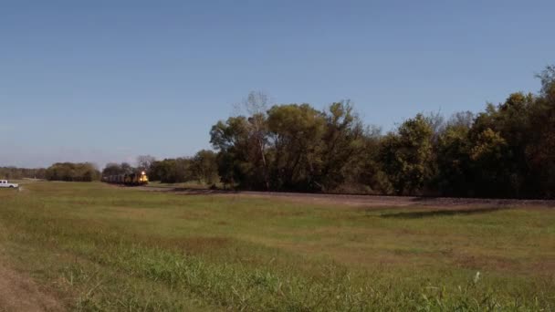 Tren de carga lenta en Oklahoma — Vídeo de stock