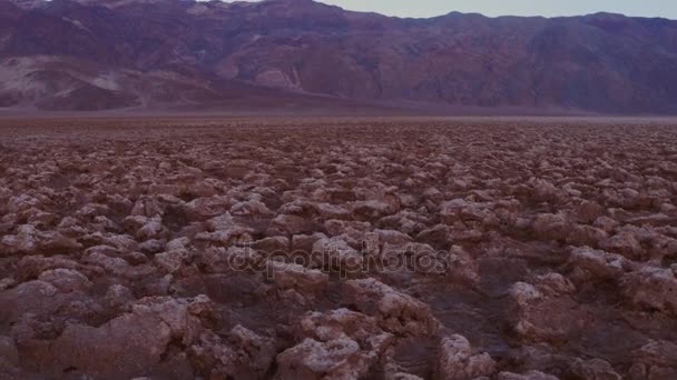 Úžasný národní park Death Valley - The Devils Gold Course — Stock video