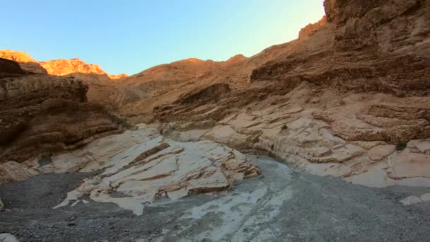 Belo Mosaico Canyon az Death Valley National Park na Califórnia — Vídeo de Stock