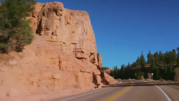 ユタ州の美しいレッドキャニオン-素晴らしい景色の良い道路 — ストック動画