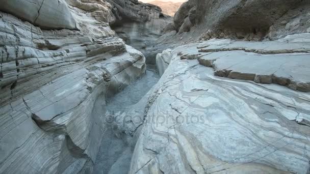 Beautiful Death Valley National Park - The Mosaic Canyon — Stock Video