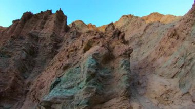 Golden Canyon 'daki muhteşem manzara Ölüm Vadisi Ulusal Parkı