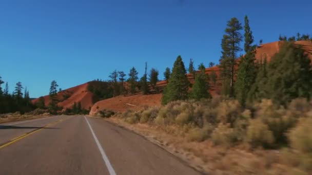 A paisagem incrível no Red Canyon em Utah - POV dirigindo — Vídeo de Stock