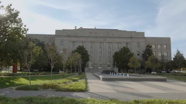 Edificio municipal en Oklahoma City — Vídeo de stock