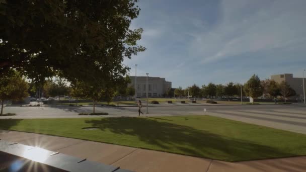 Bicentennial Park v Oklahoma City - centrum města — Stock video