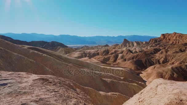 El hermoso e increíble Parque Nacional del Valle de la Muerte en California — Vídeos de Stock