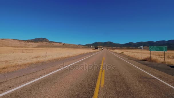 Hermosa carretera rural en Utah — Vídeo de stock