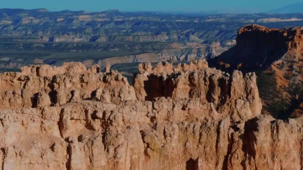 Nádherný Bryce Canyon v Utahu - slavný národní park — Stock video