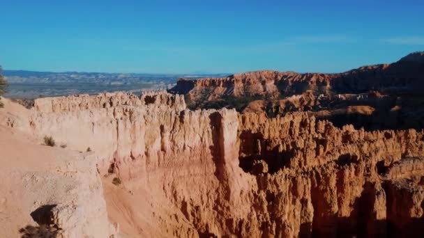 Underbar Bryce Canyon i Utah - känd nationalpark — Stockvideo
