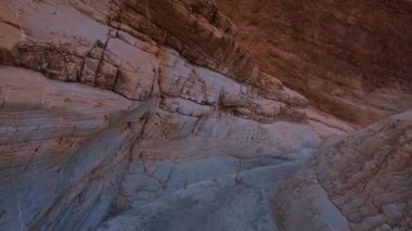 Death Valley Ulusal Parkı - Mozaik Kanyonu
