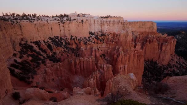 Fantastischer Blick über den wunderschönen Bryce Canyon in Utah — Stockvideo