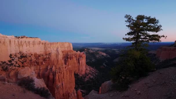 Csodálatos széles látószögű kilátás nyílik a Bryce Canyon Nemzeti Park Utah — Stock videók