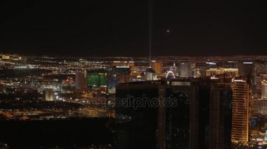 Gece Las Vegas üzerindeki hava manzarası - LAS VEGAS-NEVADA, 11 Ekim 2017