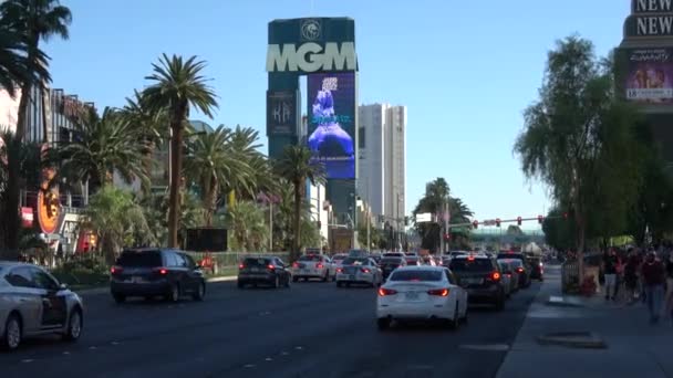Las Vegas strip s MGM Hotelem - LAS VEGAS-NEVADA, 11. října 2017 — Stock video