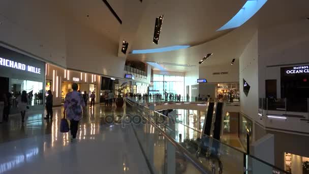 Centro Comercial de Cristais Incríveis em Las Vegas - localizado na faixa - LAS VEGAS-NEVADA, OUTUBRO 11, 2017 — Vídeo de Stock