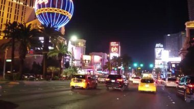 Las Vegas - şaşırtıcı Las Vegas Bulvarı'nda sokak görünümü - Las Vegas Nevada, şerit 11 Ekim 2017 sürme