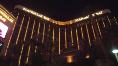 Mandaly Bay Hotel and Casino Las Vegas gece - göster Las Vegas Boulevard - Las Vegas Nevada, 11 Ekim 2017