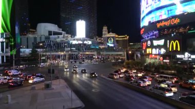 Las Vegas Bulvarı üzerinde gece - Las Vegas Nevada, 11 Ekim 2017 görüntülemek