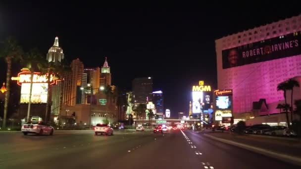 Lovaglás a strip, Las Vegas - Las Vegas Boulevard csodálatos Utcanézet - Las Vegas-Nevada, 2017. október 11. — Stock videók