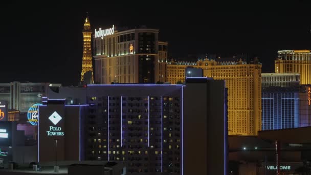 Amazing view over Las Vegas hotels at the strip by night - LAS VEGAS-NEVADA, OCTOBER 11, 2017 — Stock Video