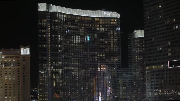 Aria Hotel Las Vegas di notte - LAS VEGAS-NEVADA, 11 ottobre 2017 — Video Stock