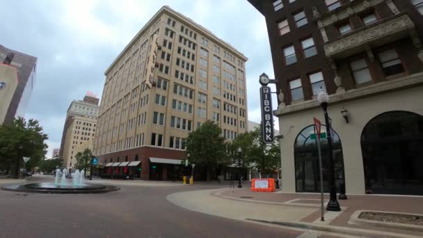 Το Street view στο κέντρο της Tulsa - άδειο δρόμους - Tulsa-Οκλαχόμα, 21 Οκτωβρίου 2017 — Αρχείο Βίντεο