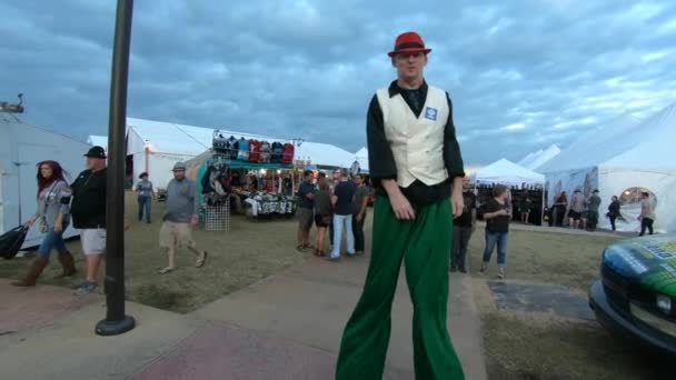 Octoberfest et foire à Tulsa Oklahoma dans la soirée - TULSA-OKLAHOMA, 21 OCTOBRE 2017 — Video