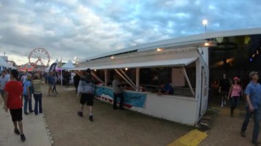 Tulsa'da - Tulsa Oklahoma, 21 Ekim 2017 büyük Octoberfest üzerinde yürüme