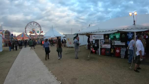 Octoberfest and fair at Tulsa Oklahoma in the evening - LAS VEGAS-NEVADA, OCTOBER 11, 2017 — Stock Video