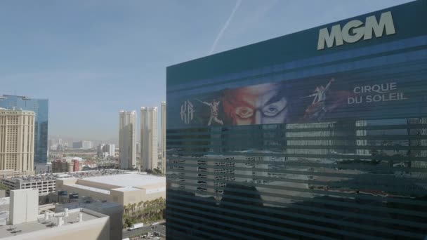 Las Vegas 'taki MGM Otel ve Kumarhanesi - LAS VEGAS-NEVADA, 11 Ekim 2017 — Stok video