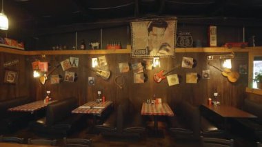 Route 66 'daki Beautiful Round Up Cafe - Country style cafe and diner - OKLAHOMA CITY-OKLAHOMA, 21 Ekim 2017