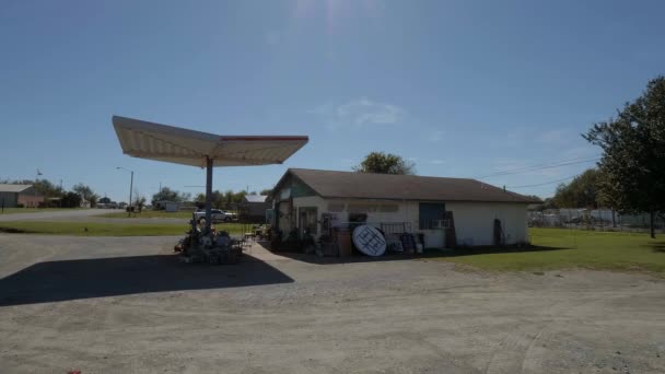 Antigo posto de gasolina na Rota 66 em Oklahoma - OKLAHOMA CITY-OKLAHOMA, OUTUBRO 21,2017 — Vídeo de Stock