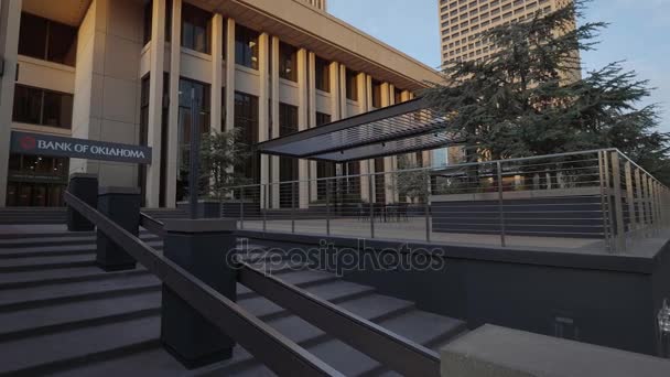 俄克拉荷马州银行总部位于俄克拉荷马州下城，OKLAHOMA CITY-OKLAHOMA，2017年10月21日 — 图库视频影像