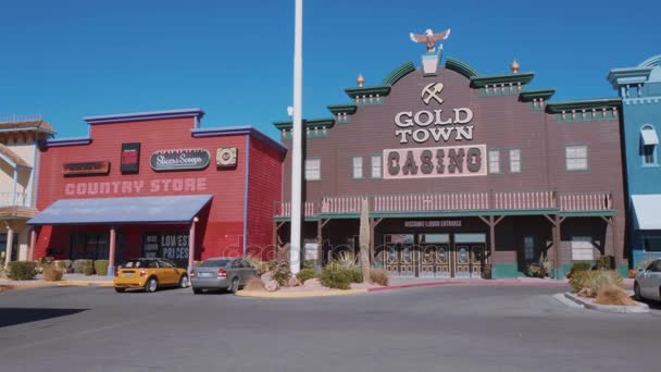 Gold Town Casino en historische westerse stijl stad Pahrump Nevada - LAS VEGAS-NEVADA, OKTOBER 11, 2017 — Stockvideo