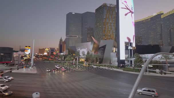 Niesamowity Las Vegas strip wieczorem - Las Vegas, Nevada, zm. 11 października 2017 — Wideo stockowe