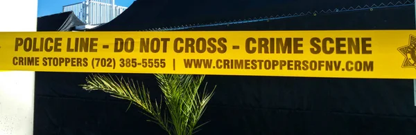 Police Line - Crime Scene - Do not cross - LAS VEGAS NEVADA - OCTOBER 20, 2017 — Stock Photo, Image