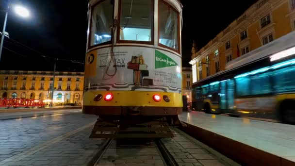 Staden Lissabon på natten - timelapse skott - Staden Lissabon, Portugal - November 5, 2019 — Stockvideo