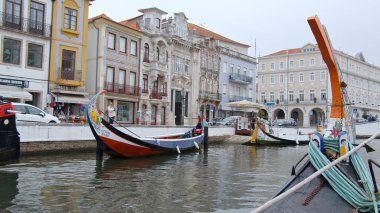 Portekiz 'deki Aveiro Kanalları ve Köprüleri - Aveiro, Portekiz - 17 Ekim 2019