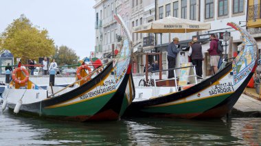 Aveiro kanallarında Gondol hizmeti - Aveiro Şehri, Portekiz - 17 Ekim 2019