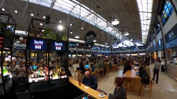 Time Out Markthal Lissabon Ook Wel Mercado Ribeira Genoemd Lissabon — Stockvideo