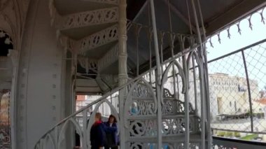 Lizbon 'daki İnanılmaz Santa Justa Asansörü - Lizbon Şehri - 5 Kasım 2019