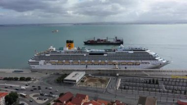 Lizbon Limanı Tabaco Rıhtımı - Lizbon Şehri - 5 Kasım 2019