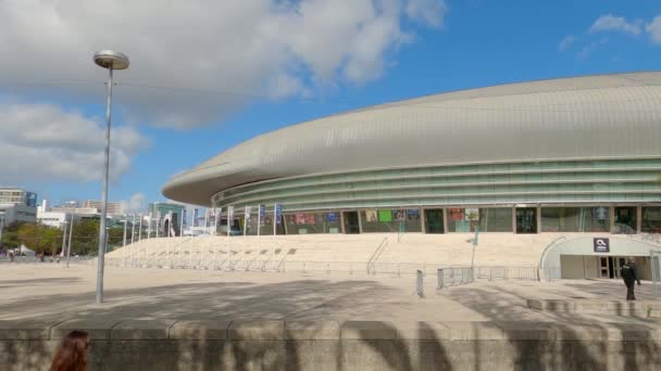 Lisszabon Altice Arena a Nemzetek Parkjában, más néven Atlanti Pavilon - Lisszabon városa, Portugália - 2019. november 5. — Stock videók