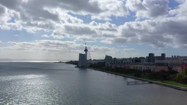 Vasco Gama Tower Myriad Hotel Het Park Van Naties Lissabon — Stockvideo